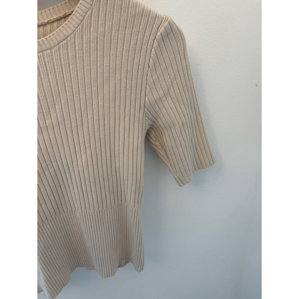Bailey 44 Cream Ribbed Knit Top Size M Fitted Half Sleeve Stretch Basic - Picture 2 of 6